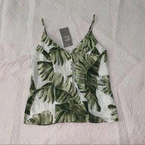 NWT Linen Buttoned Cami